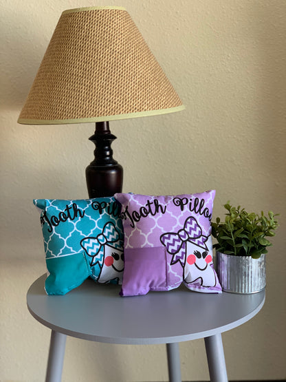 Teal Quatrefoil Tooth Pillow image 1