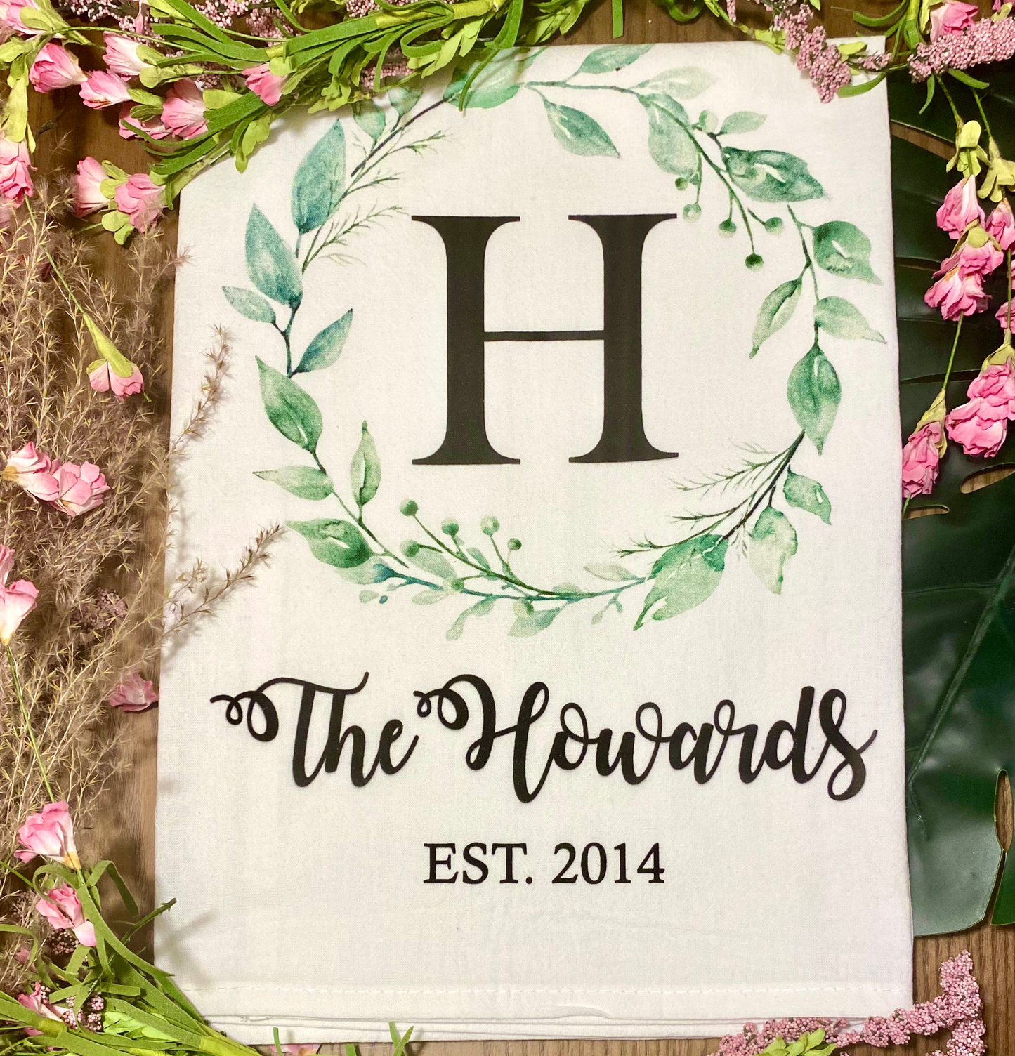 Family Wreath Tea Towel w/ Custom Name image 0